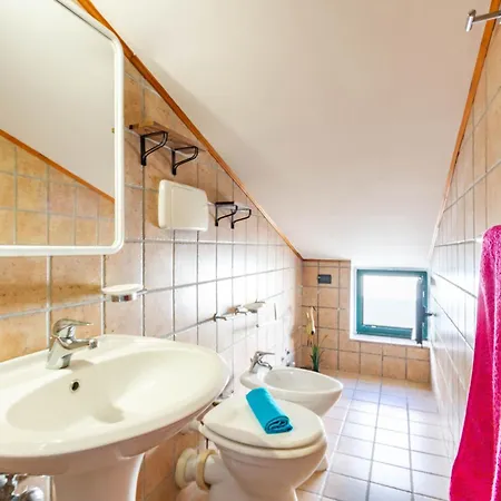 公寓 Mansarda Turchese - Myho Casa 阿尔巴·阿德里亚蒂卡